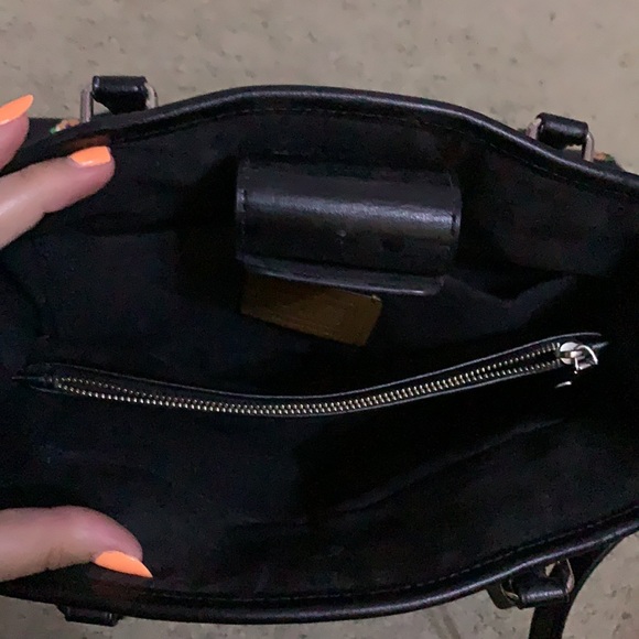 Margot Carryall in Tea Rose Floral Print - Picture 2 of 5